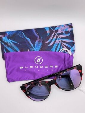 Blenders Blueberry Polarized Mirrored Sunglasses NWOT